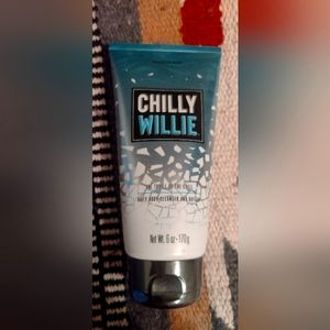 Perfectly Posh Chilly Willie Body Cleanser and buffer NEW